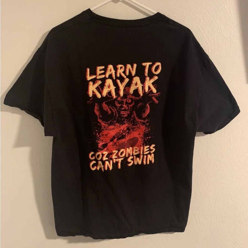 Zombie Kayak T-Shirt Size XL Men’s Red Black Horror Lover
